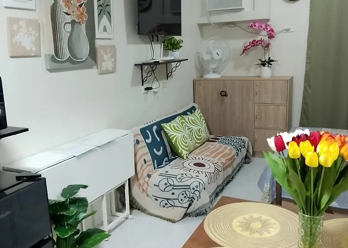 Apartment Minimalist Vibe At Casa Mira Towers *